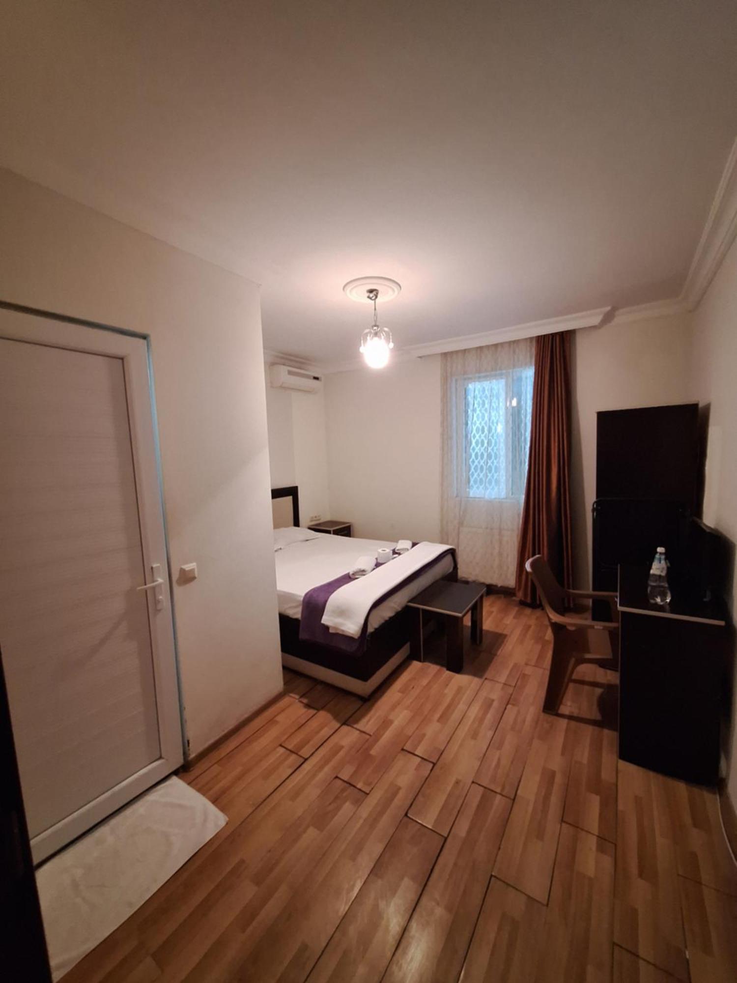 Gold Hotel Batum Zewnętrze zdjęcie
