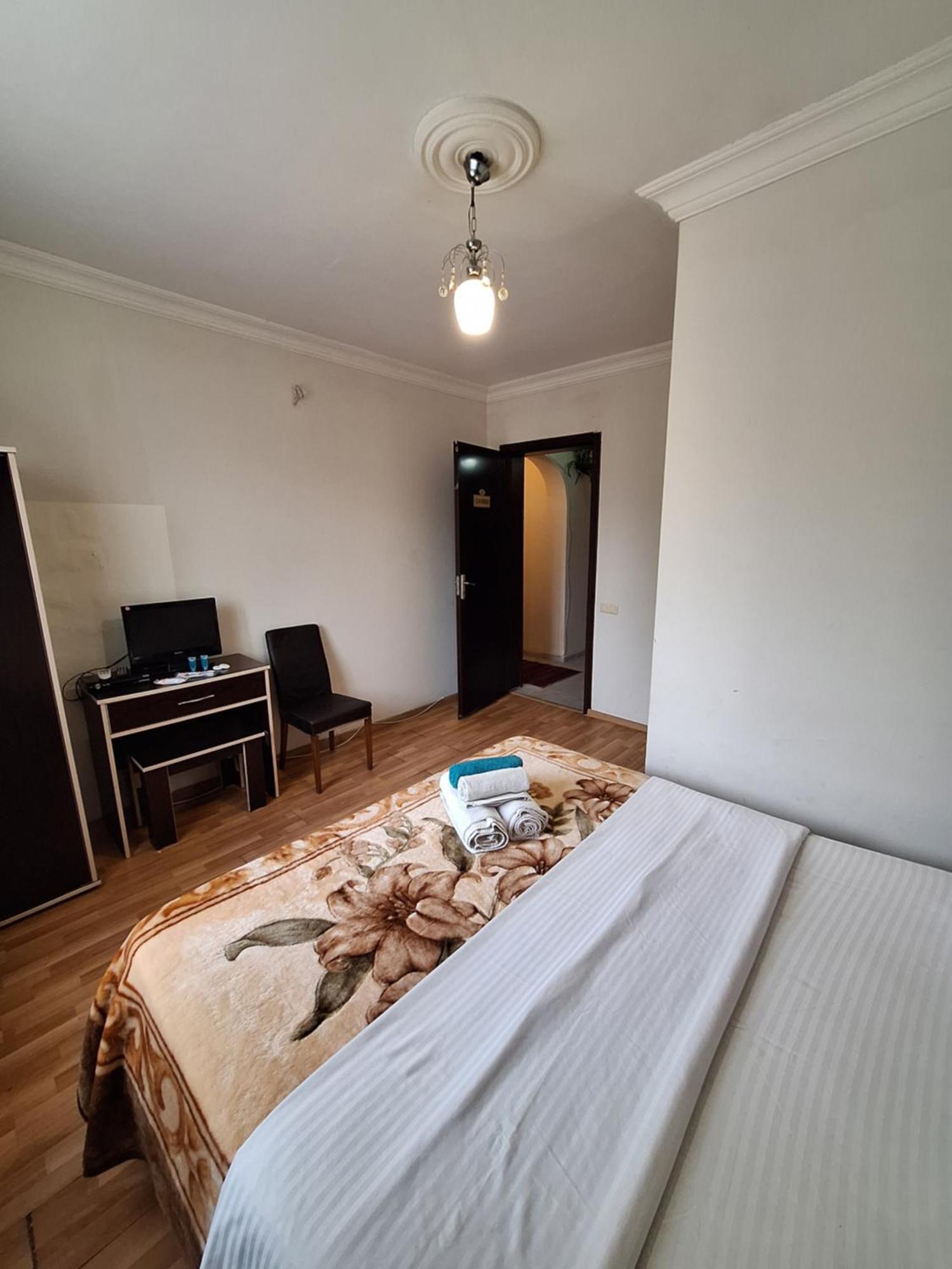 Gold Hotel Batum Zewnętrze zdjęcie